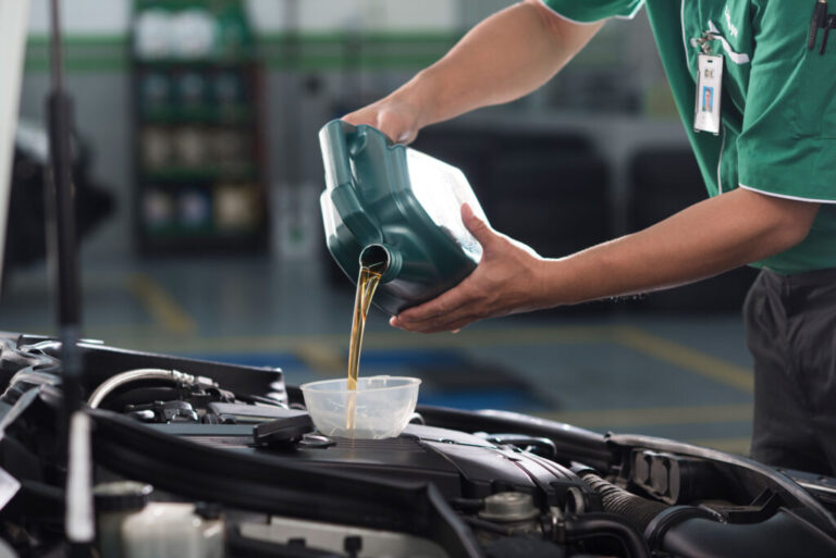 When Should You Really Change Your Engine Oil? Expert Guide for Car Owners