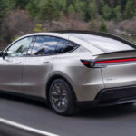 Tesla Model Y L 3-row SUV in China