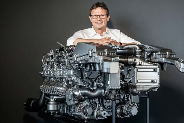 mercedes amg twin turbo 4.0 liter v-8 engine.